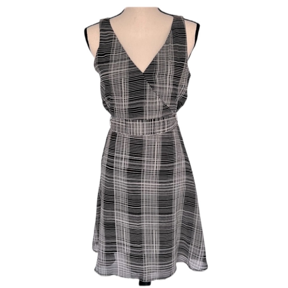 A New Day Women's Plaid V-Neck Sleeveless Belted Dress Black & White, S​​​​